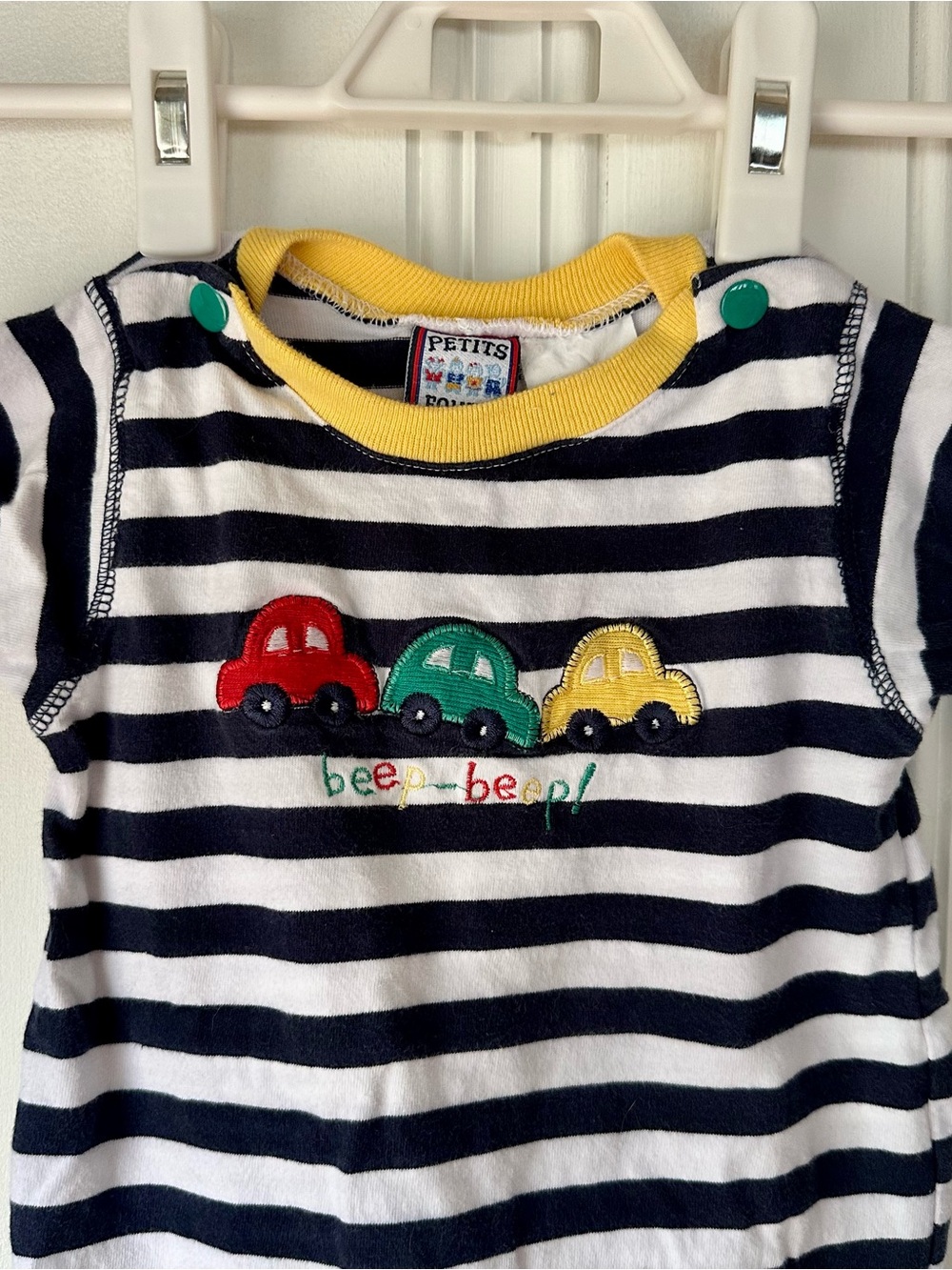VTG Striped Black & White Onesie with Colorful Car Design - Picture 4 of 5